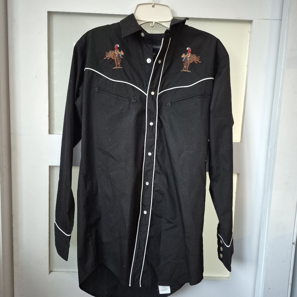 MWG Apparel Mens Western Shirt Size 14 1/2 or Small